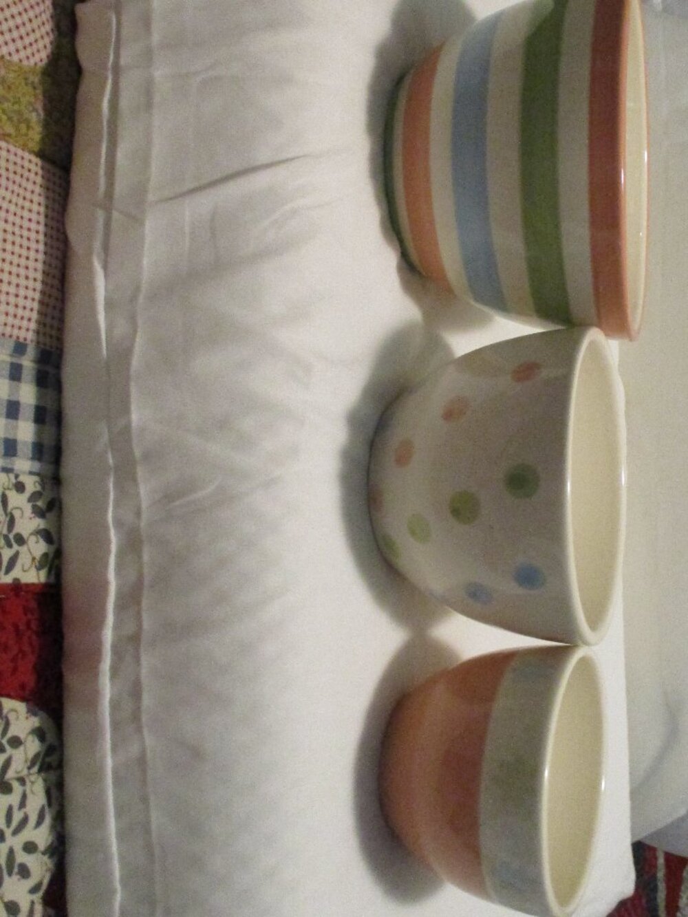 3 ND Hand Painted Nesting Ceramic Dish/Bowls